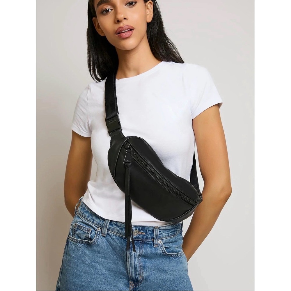 Aimee Kestenberg Jett Black Pebbled Leather Fanny Pack Crossbody Bag Gunmetal